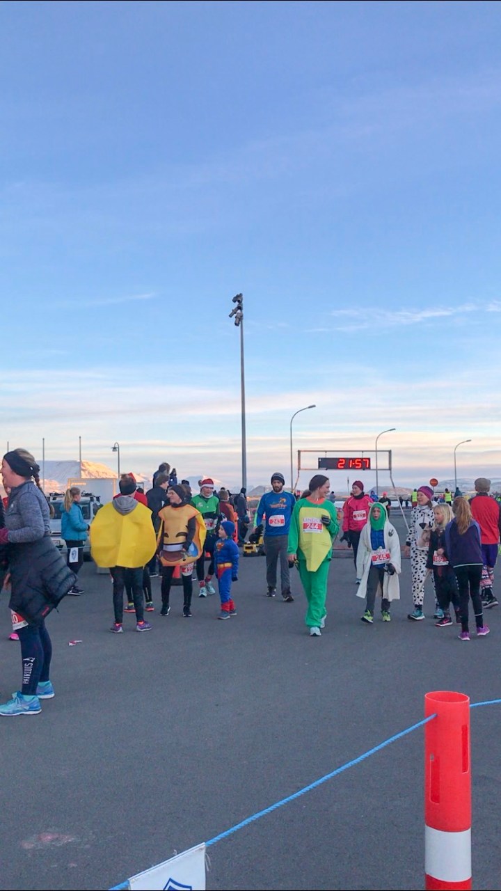 F4D6AEBB-59B5-44EE-A213-93DDF9156C1D